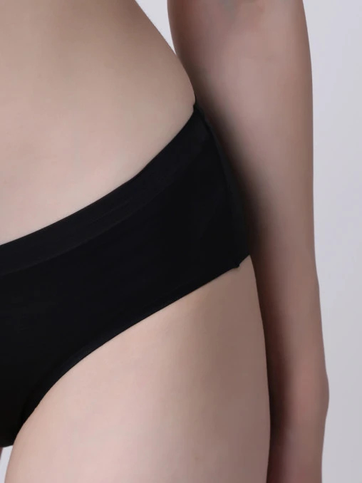 Трусы-шорты Sheer Touch Panty WOLFORD