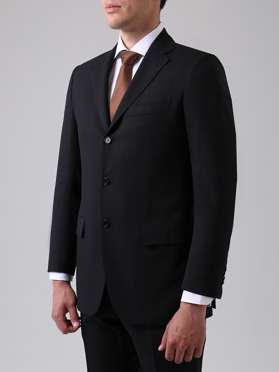 Классический костюм