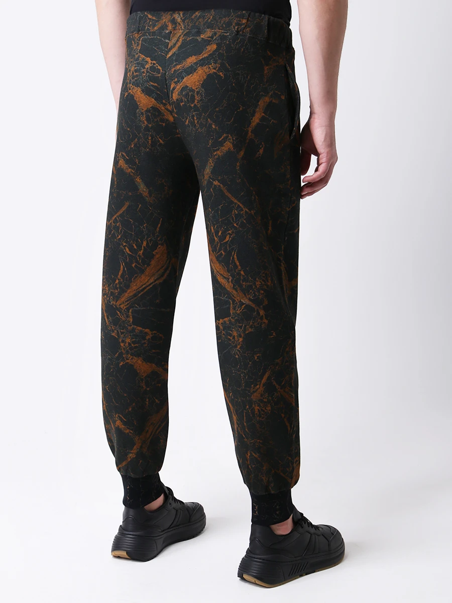 Брюки-джоггеры с принтом