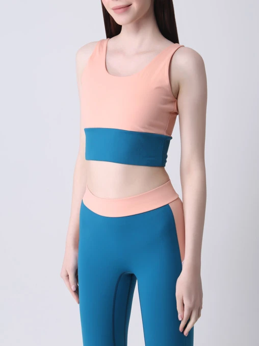 Топ спортивный SILOU