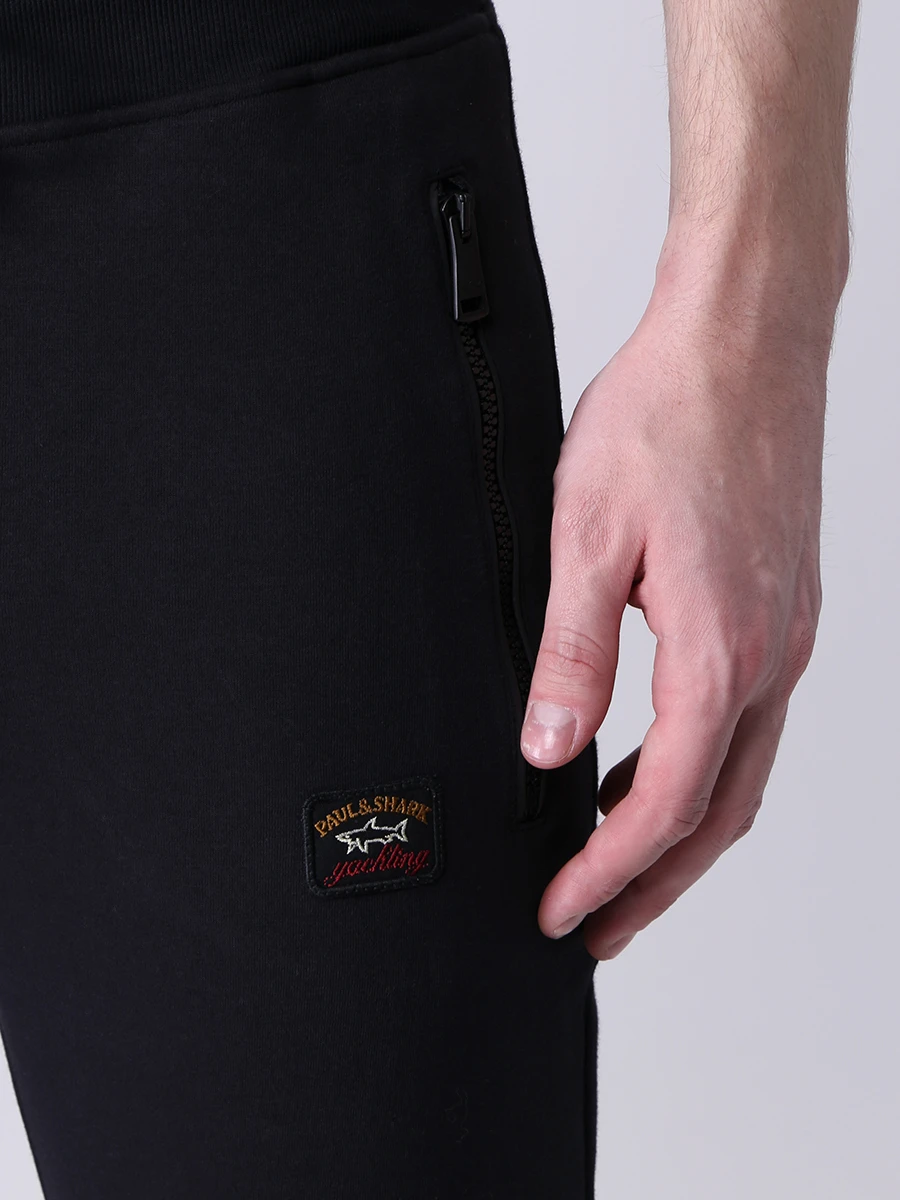 Костюм спортивный