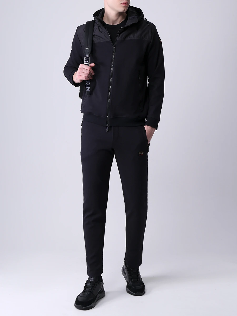 Костюм спортивный