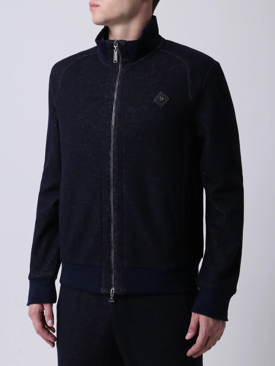 Костюм спортивный