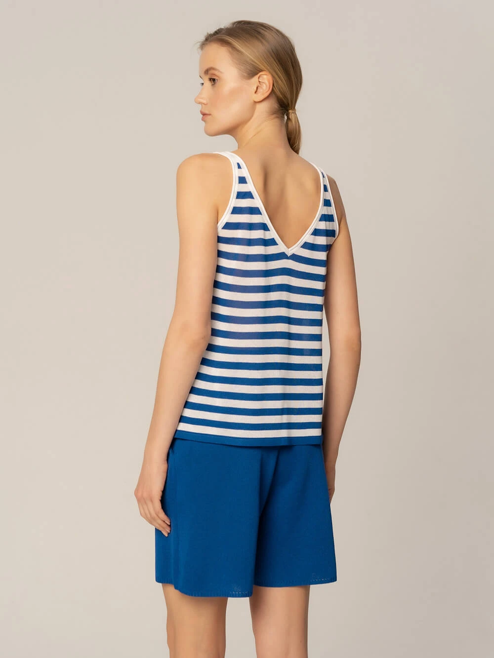 Майка из вискозы