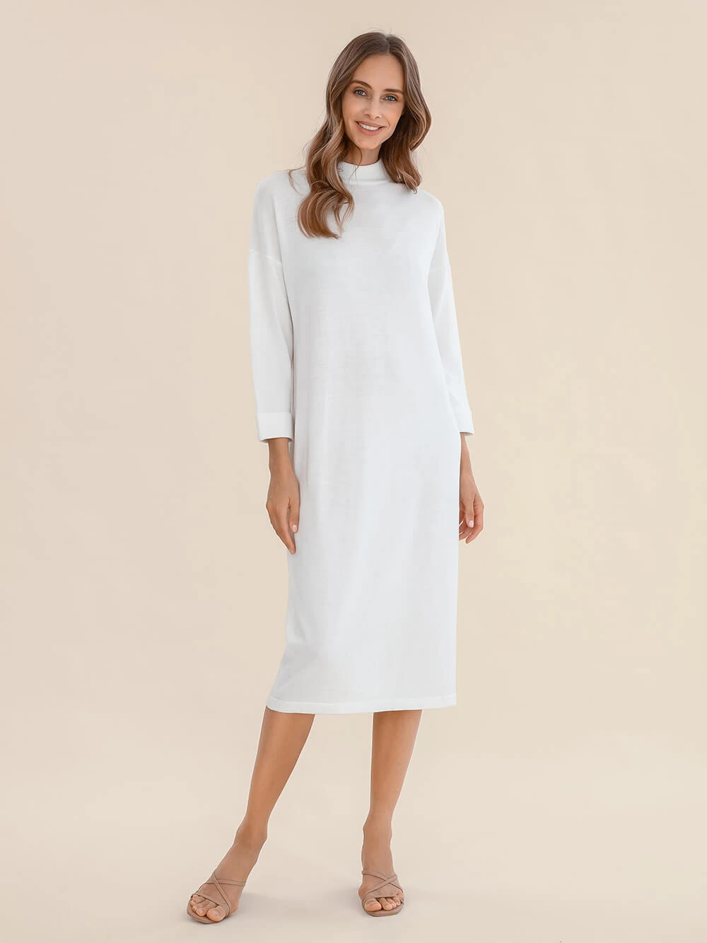 Платье шерстяное