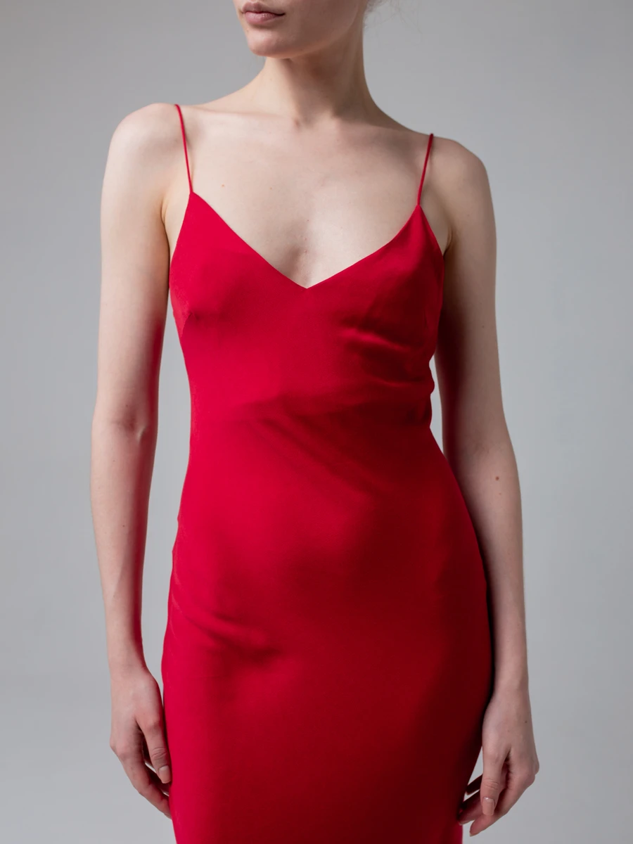 Платье в бельевом стиле