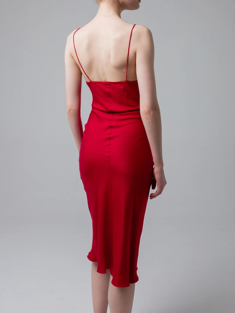 Платье в бельевом стиле