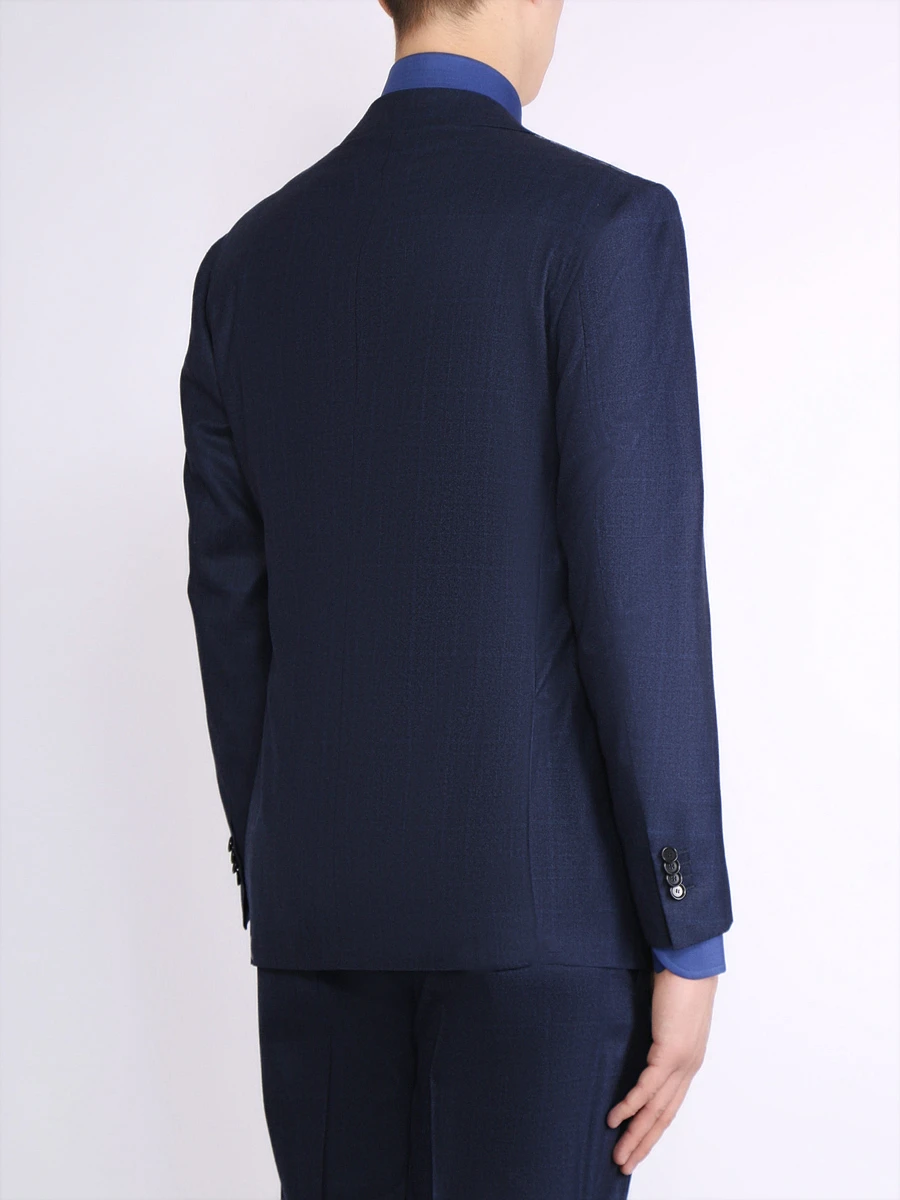 Классический костюм