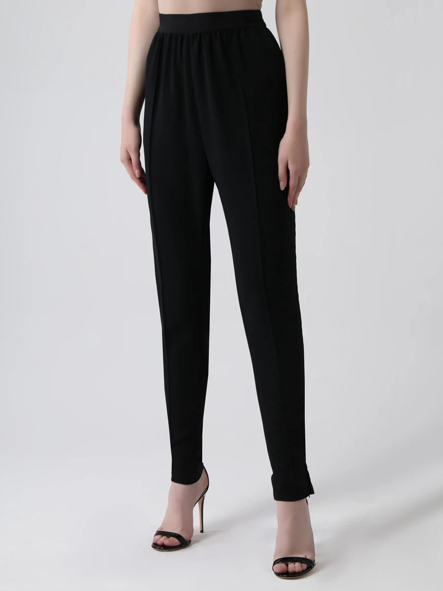 Брюки с защипами