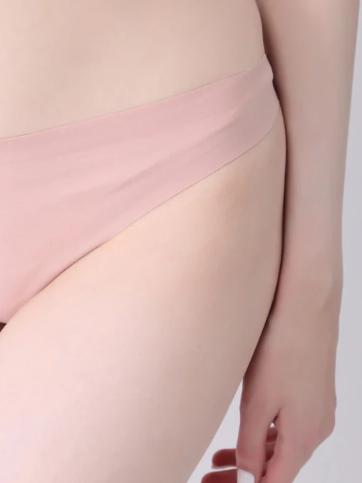 Трусы-стринги Cotton Contour WOLFORD