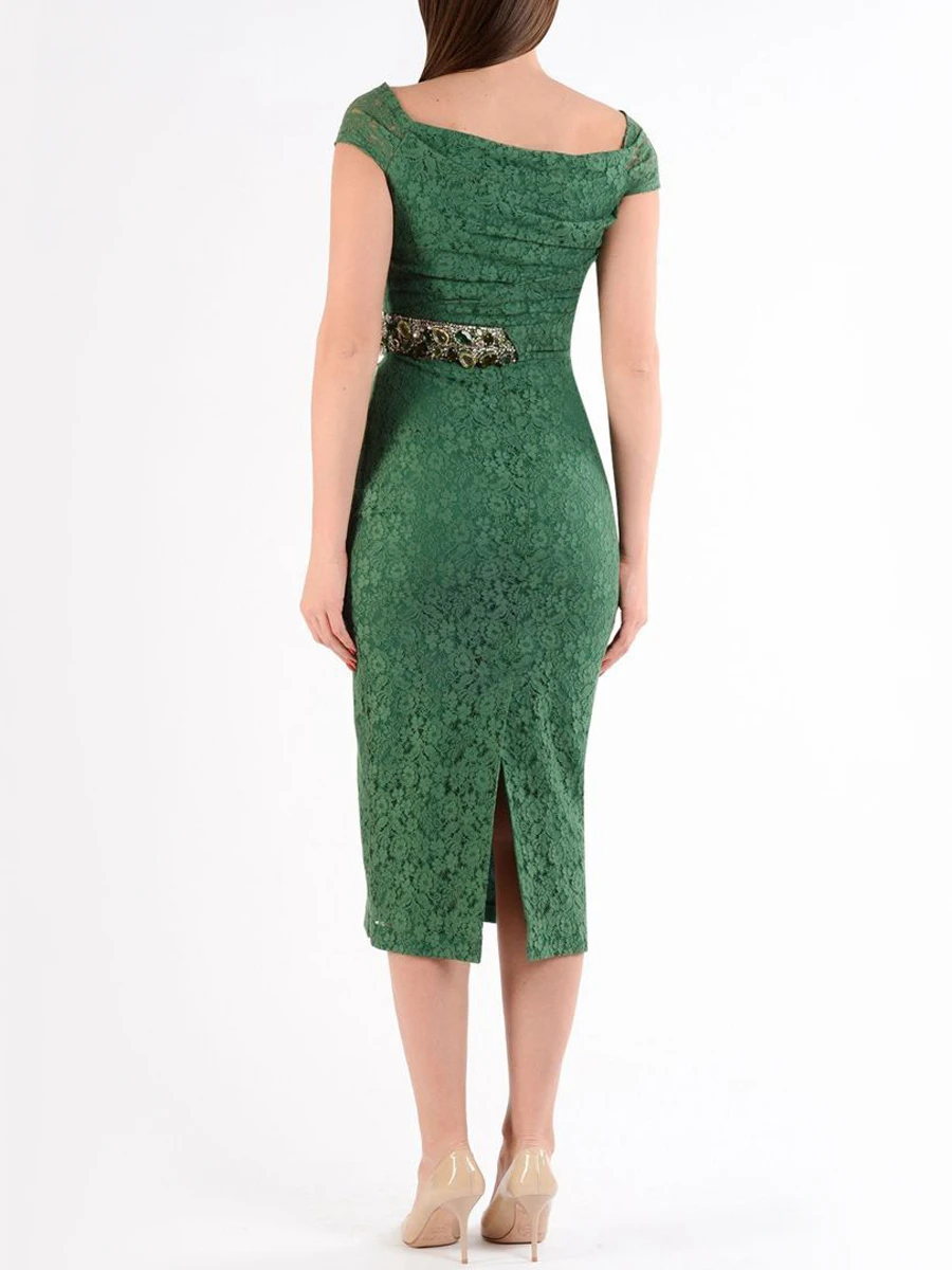 Платье-футляр кружевное