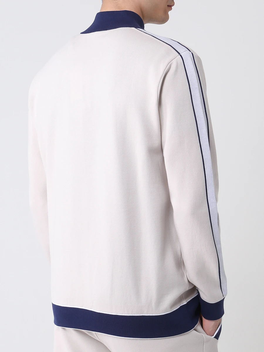 Костюм спортивный