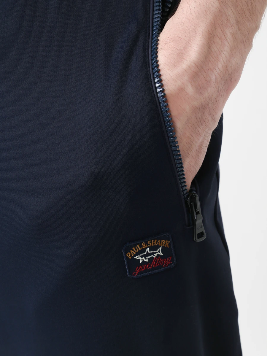 Костюм спортивный